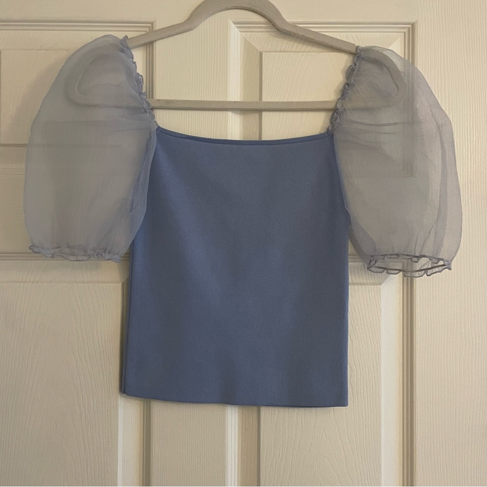 Baby blue top